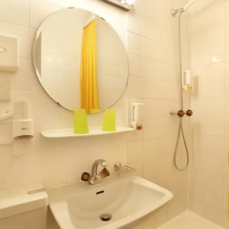 Tor Hotel 3*