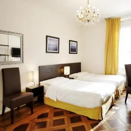 Tor Szálloda 3*